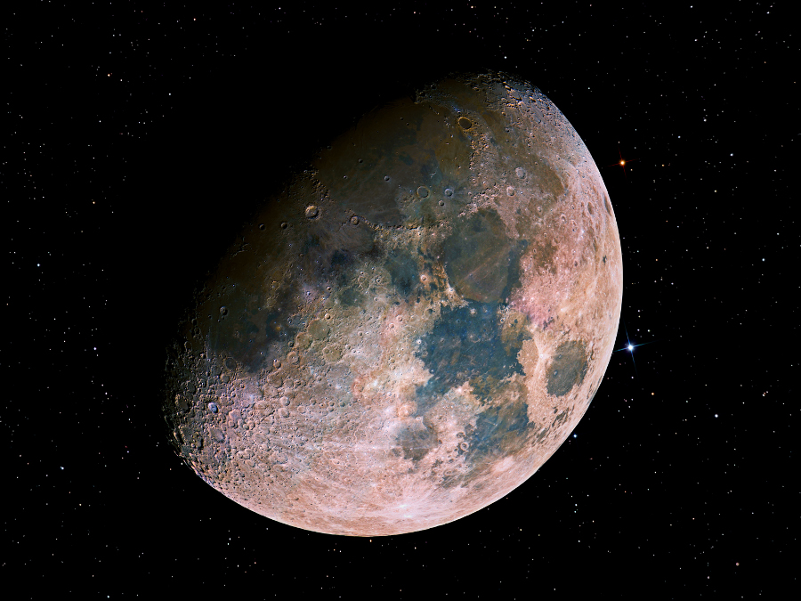 Moon_Color_Hypersaturated_Stars_900.jpg